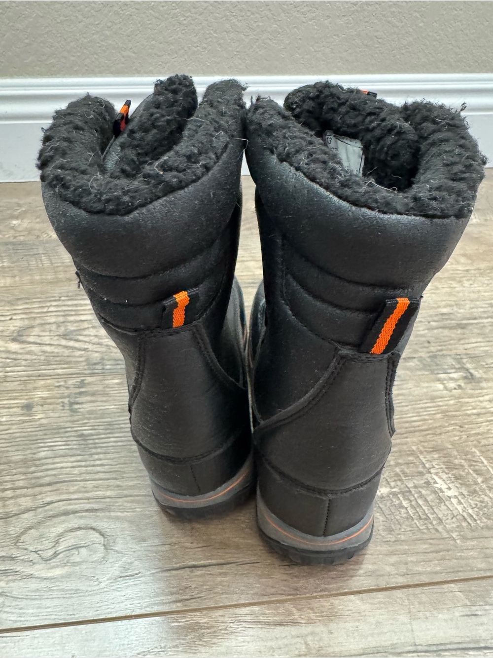 Totes Buster Kids Snow Boots Size 13 Black Orange Faux Fur Lined Winter - Picture 4 of 9